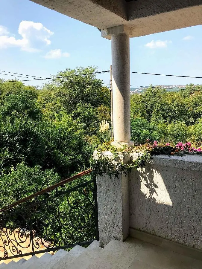 Apartments In Klimno, Dobrinj - Insel Krk 41813 Croatia