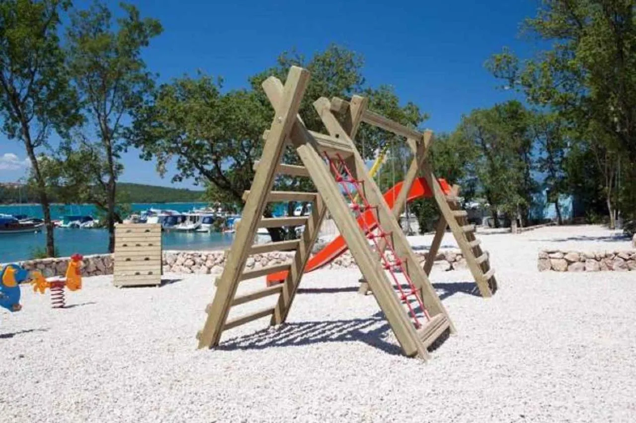 Apartments In Klimno, Dobrinj - Insel Krk 41813 Klimno