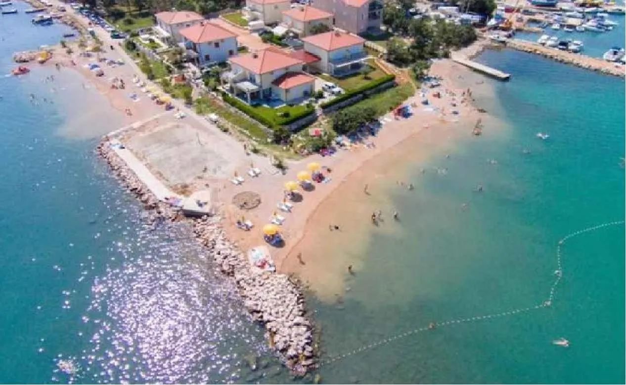 Apartments In Klimno, Dobrinj - Insel Krk 41813 Croatia