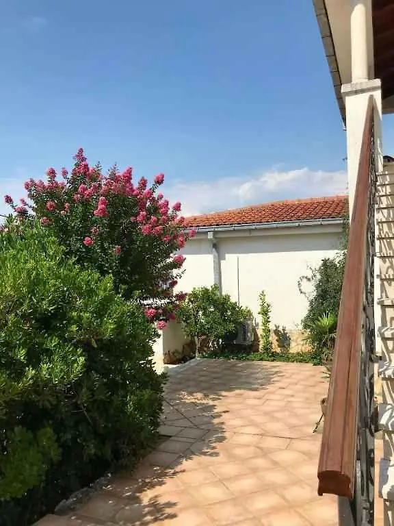 Apartments In Klimno, Dobrinj - Insel Krk 41813 Croatia