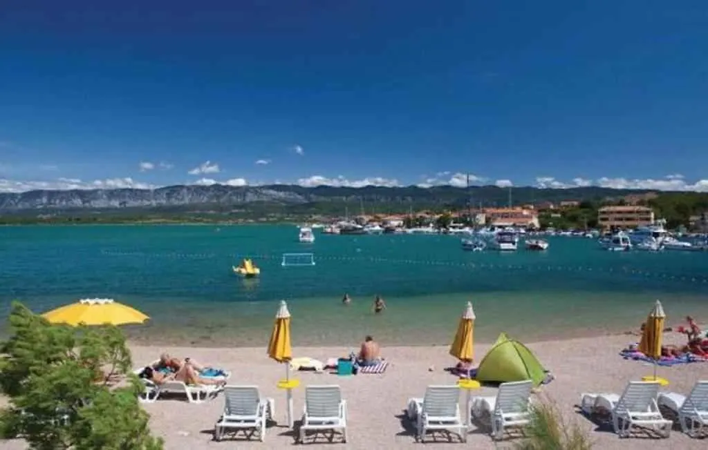 Apartments In Klimno, Dobrinj - Insel Krk 41813 Croatia